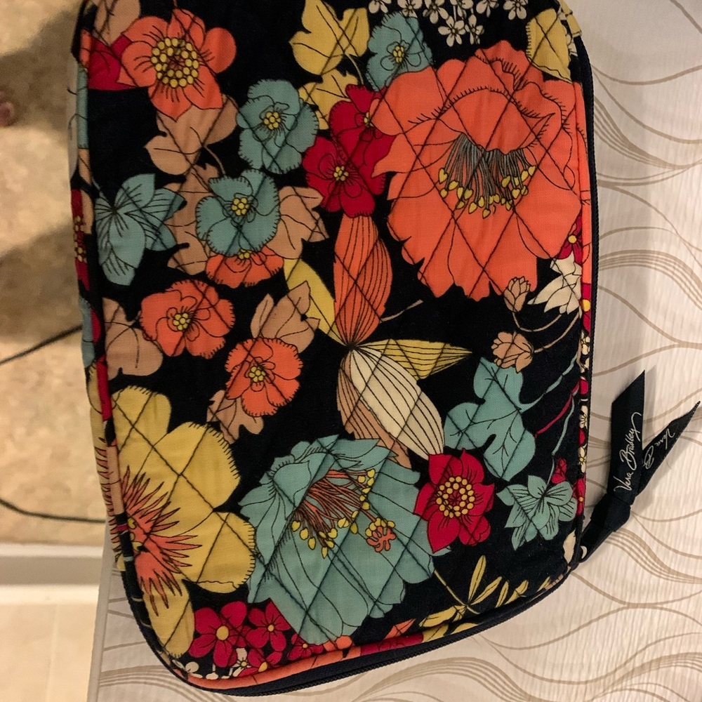 Vera Bradley small zip bag